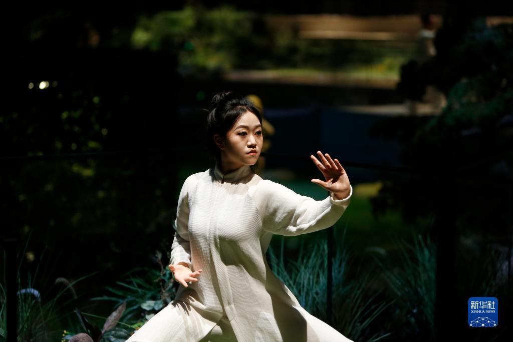 老棋牌手机版游戏